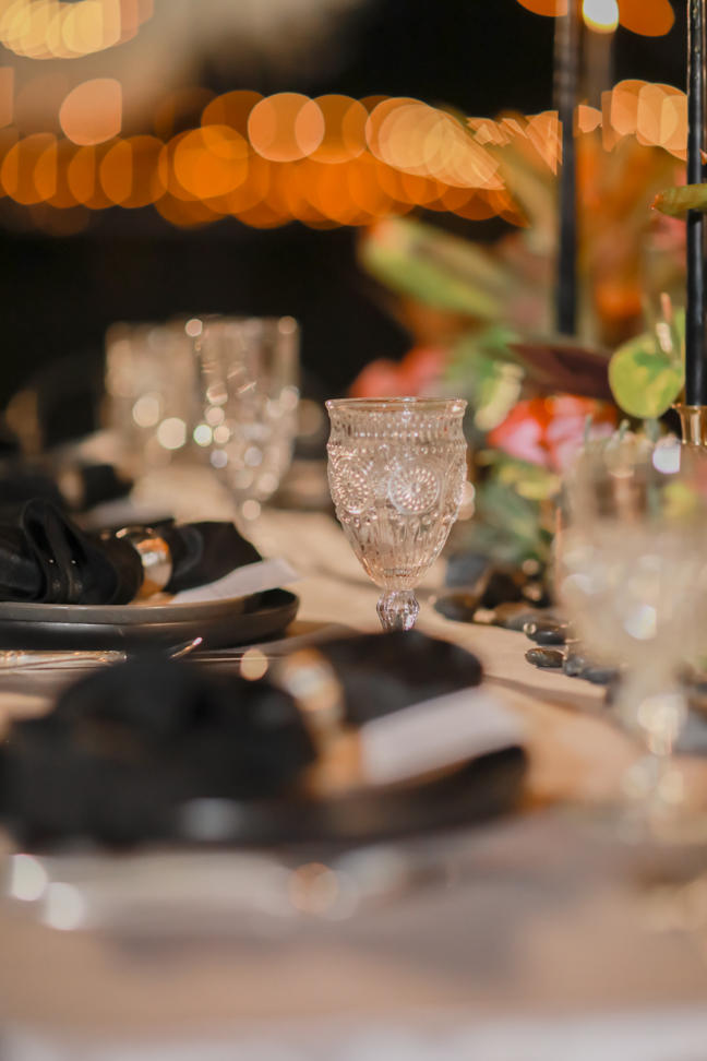Lifelong Photography Studio Postcard Inn Stylized Shoot Featured Tacari Weddings