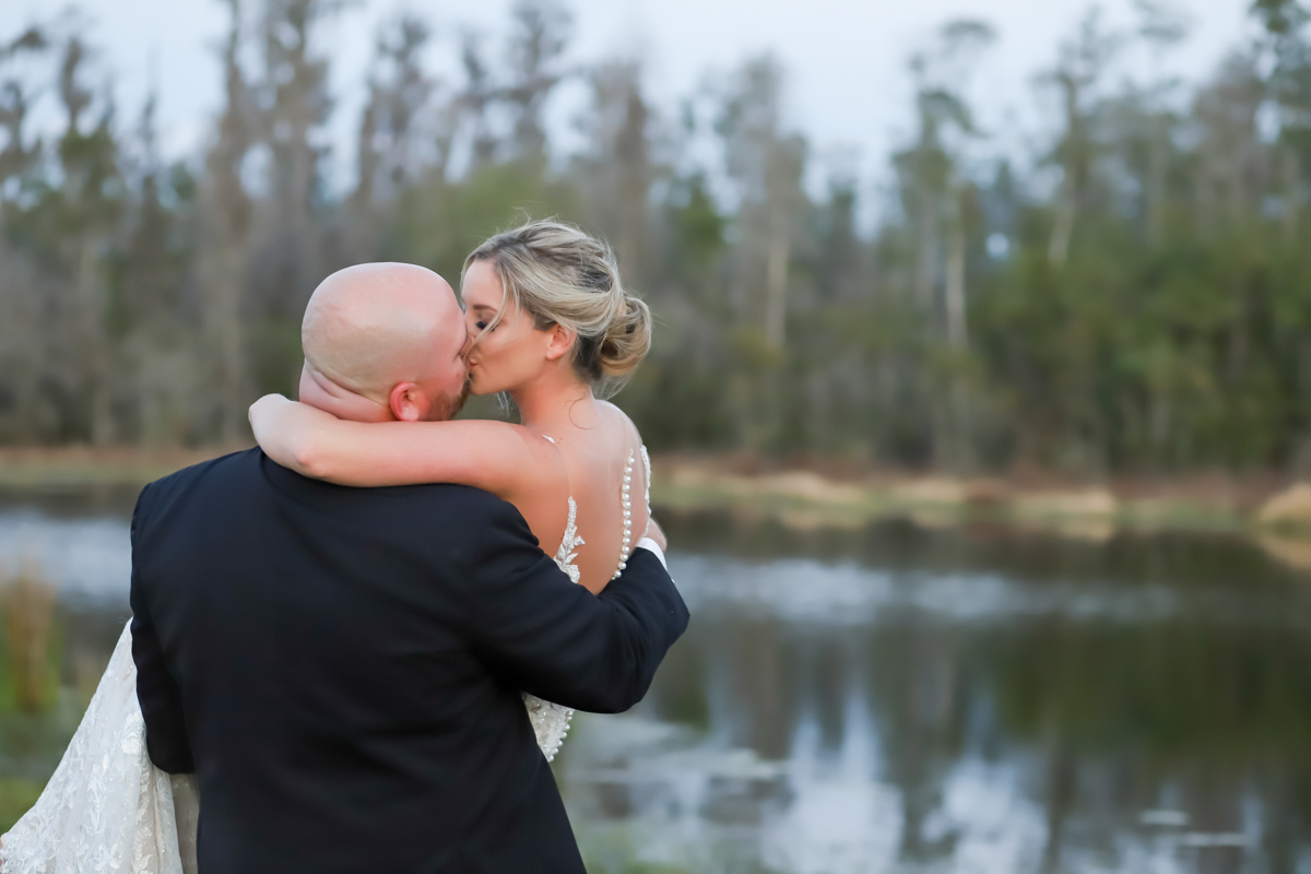 Lifelong Photography Studio Sunny Acres Lodge Featured Wedding Tacari