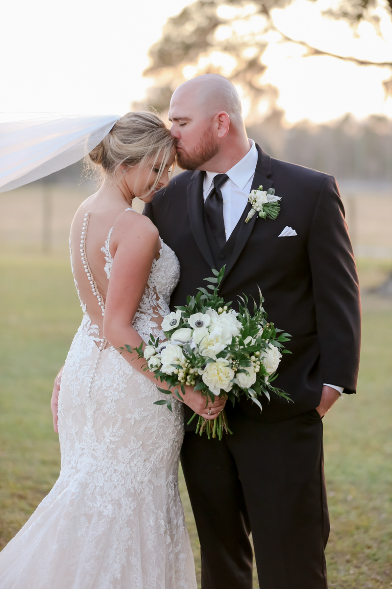 Lifelong Photography Studio Sunny Acres Lodge Featured Wedding Tacari