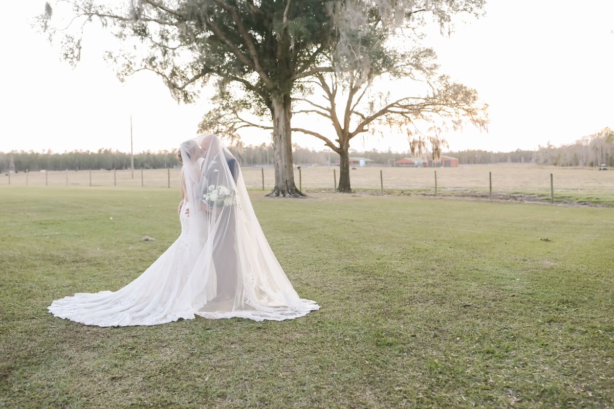 Lifelong Photography Studio Sunny Acres Lodge Featured Wedding Tacari