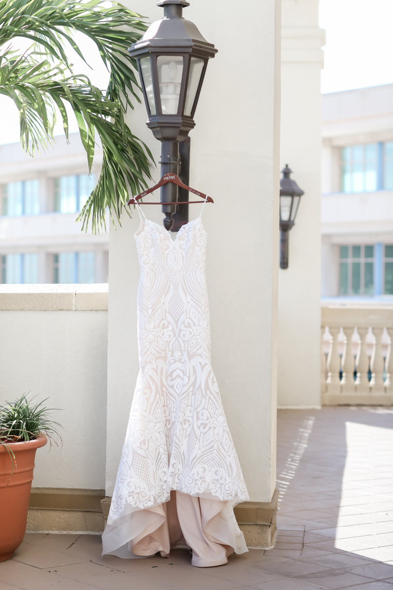 Lifelong Photography Studio Florida Aquarium Wedding featured