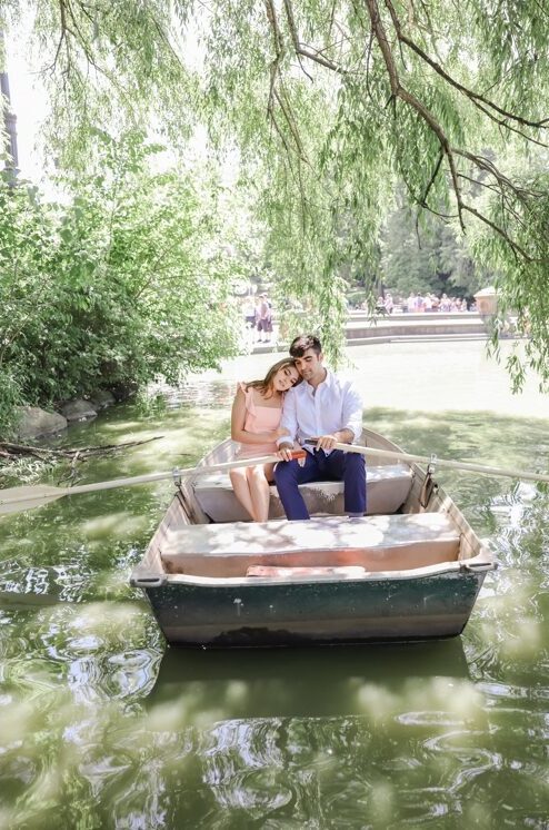 Vibrant photography of in love couple at engagement session in NYC