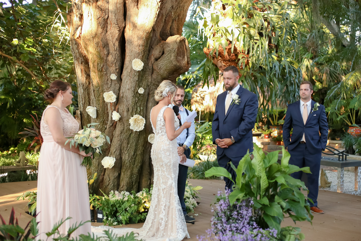Lifelong Photography Studio Earthscapes Garden Room Featured Wedding